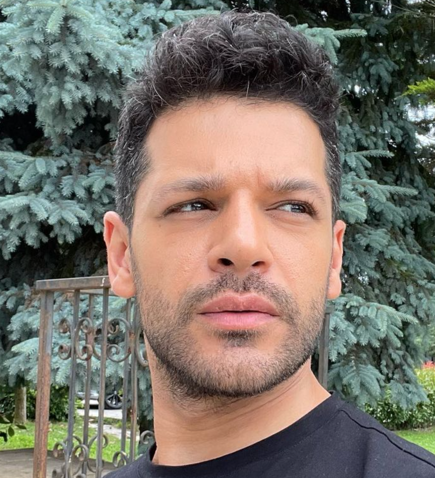 karaagac destani omer aga emre kivilcim kimdir nerelidir kac yasindadir